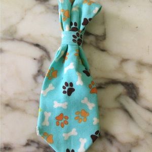 Aqua with dog paws & bones small dog necktie